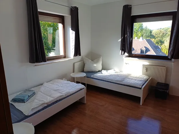 Monteurwohnung Aschaffenburg - 4 Zimmer und Parkplatz