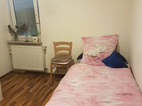 70197 Stuttgart West - Ansar Parvez