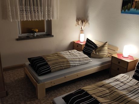 09366 Niederdorf - Pension Niederdorf FeWo