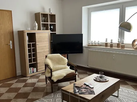 Große neu eingerichtete Wohnung