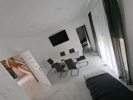 Neubau für Monteure und Berufsreisende