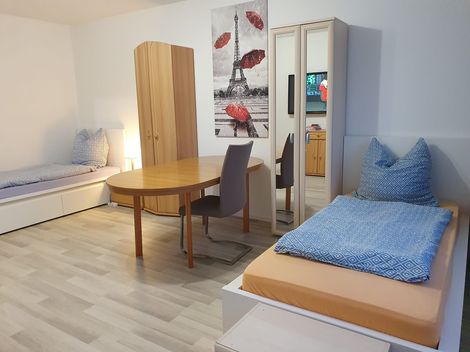 Ab September: Monteurzimmer zentral, günstig & vollmöbliert