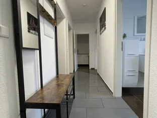 4-Zimmer-Wohnung (ca. 90 qm), vollmöbliert und ausgestattet