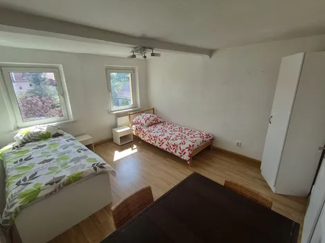 Saubere Wohnung mit kompletter Ausstattung für Monteure, Arbeiter und Berufspendler mit 2 Zimmern