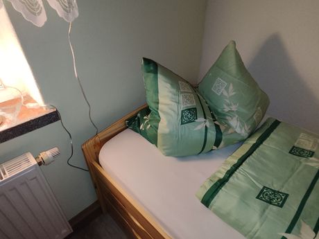 09366 Niederdorf - Pension Niederdorf 1&2 Bett Zimmer