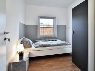 60 Betten ganzes Haus oder Apartments + Linz-Wels-Steyr-Umgebung mit Parkplatz, TOP Lage!
