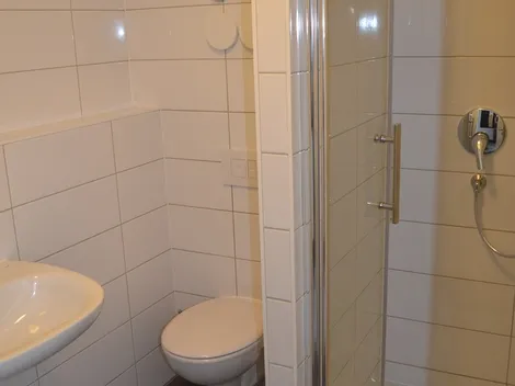 Zwei Raben Pension - 7