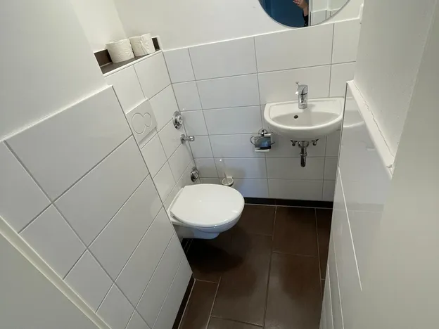 Monteurwohnungen direkt an der Schleuse Tel. 040244249168