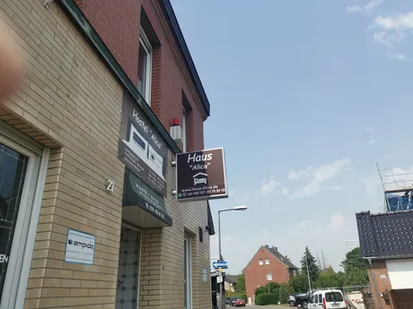 50769 Köln - Möblierte Wohnung für 11 Personen