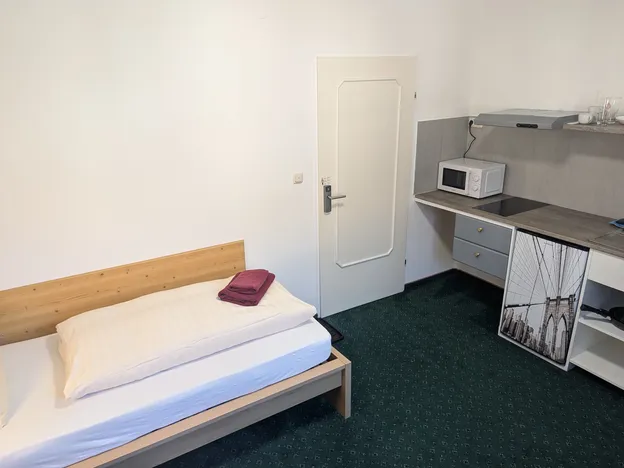 Kirchschlagerhof Monteurzimmer & Apartment