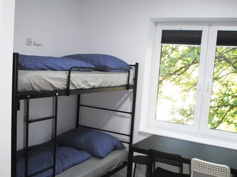 Sanok pokoje z aneksami kuchennymi - 3