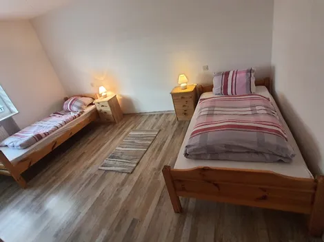 Monteurzimmer AM Weinberg - 7