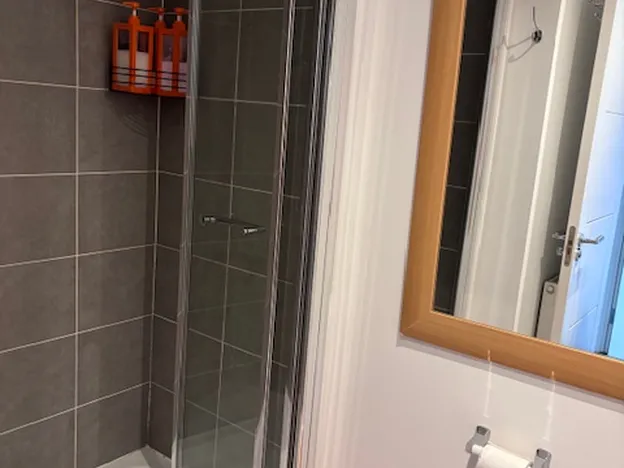 Radiant Homes Glasgow 2 bed 2 bath apartment