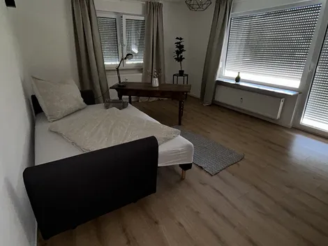 Rückzugsort am Waldrand - 9