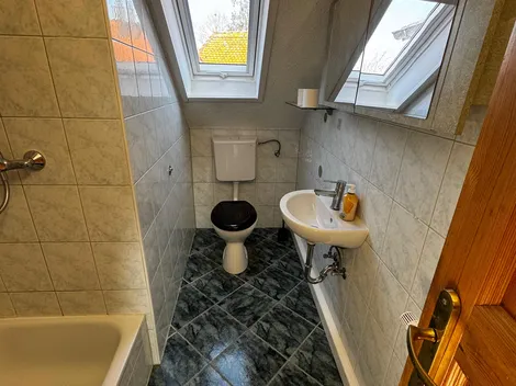 Wohnhaus mit 2 separaten Wohneinheiten - 19