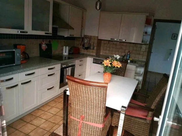 Haus zu Vermieten / Monteurwohnung