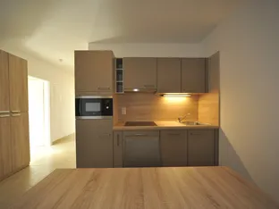 90+ Monteurzimmer in Linz, Einzelbetten, Parkplätze, WIFI, Küchen