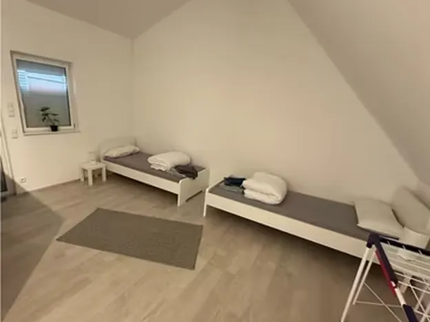 Großzügige möblierte Unterkunft