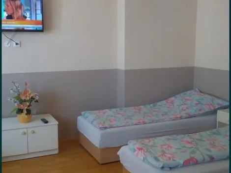 Kwatery  pracownicze  przy obwodnicy Mela - 7