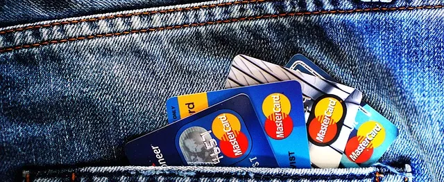 credit-cards-1583534_640